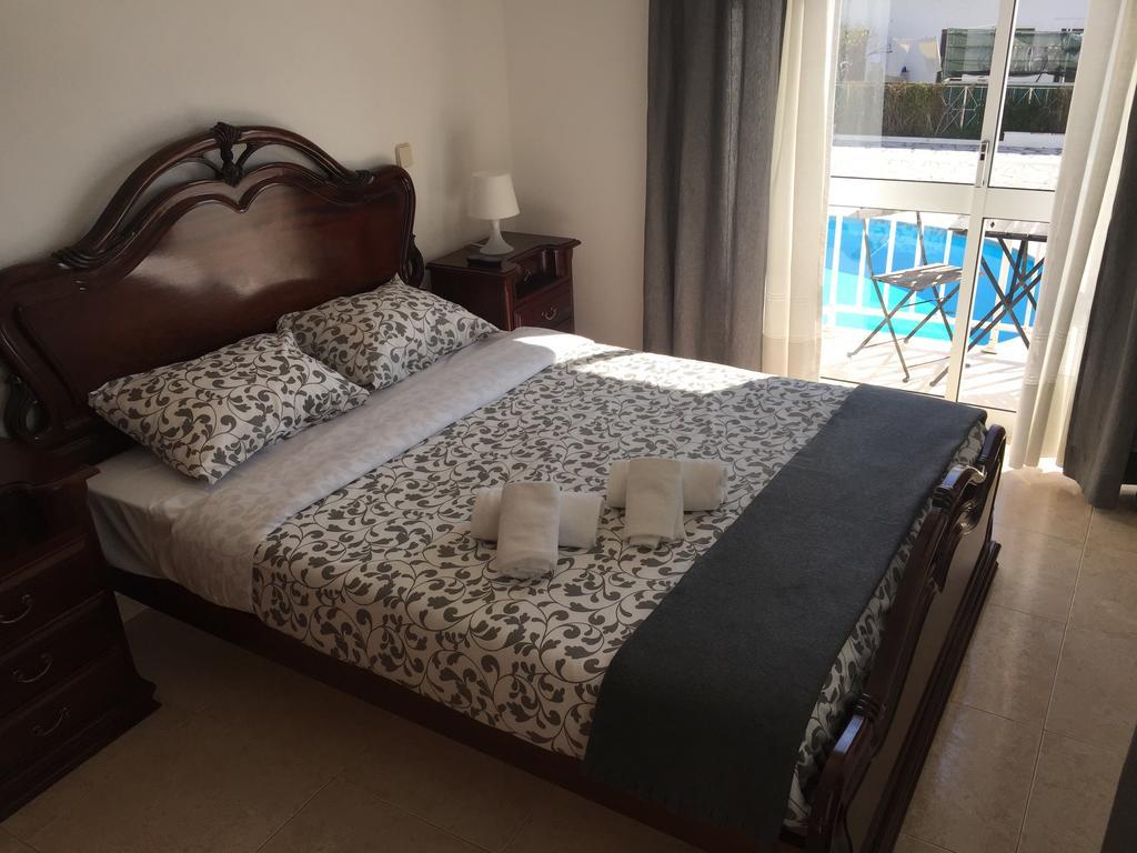 Granada Holidays Pensionat São Martinho do Porto Eksteriør billede