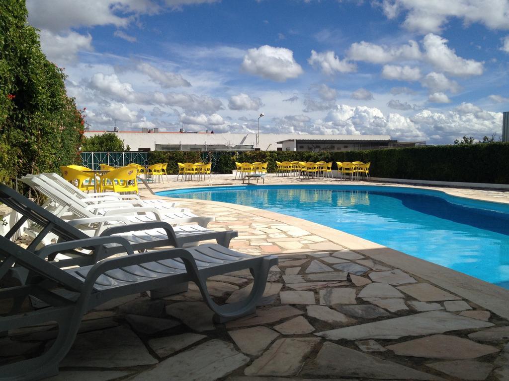 Granada Holidays Pensionat São Martinho do Porto Eksteriør billede